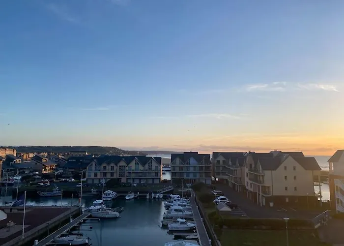 Deauville, Superbe F4 - Marina - Double Expo Vue Rare ! * Deauville