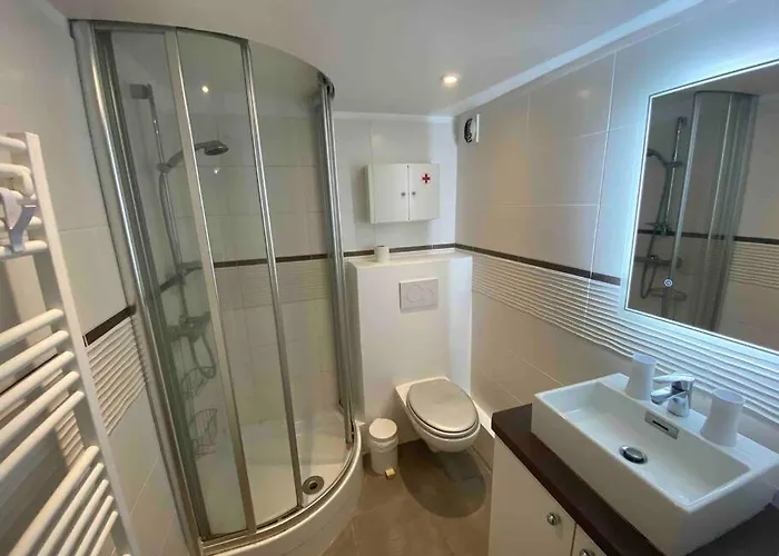 Deauville, Superbe F4 - Marina - Double Expo Vue Rare ! *