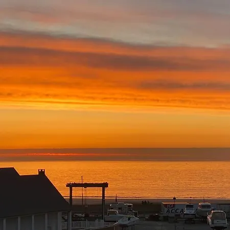 Deauville, Superbe F4 - Marina - Double Expo Vue Rare ! Ντοβίλ