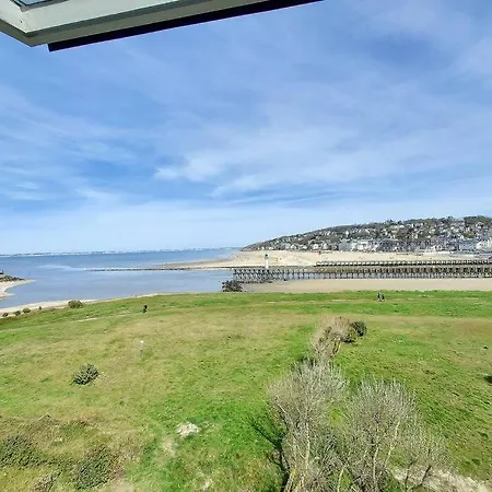 Deauville, Superbe F4 - Marina - Double Expo Vue Rare !