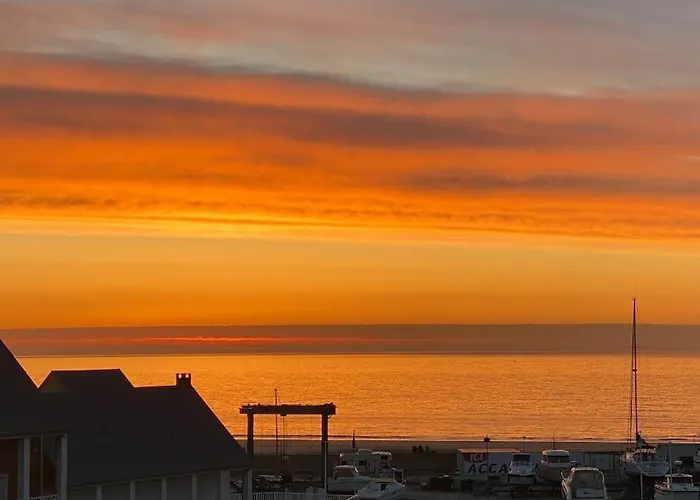 Deauville, Superbe F4 - Marina - Double Expo Vue Rare ! Deauville